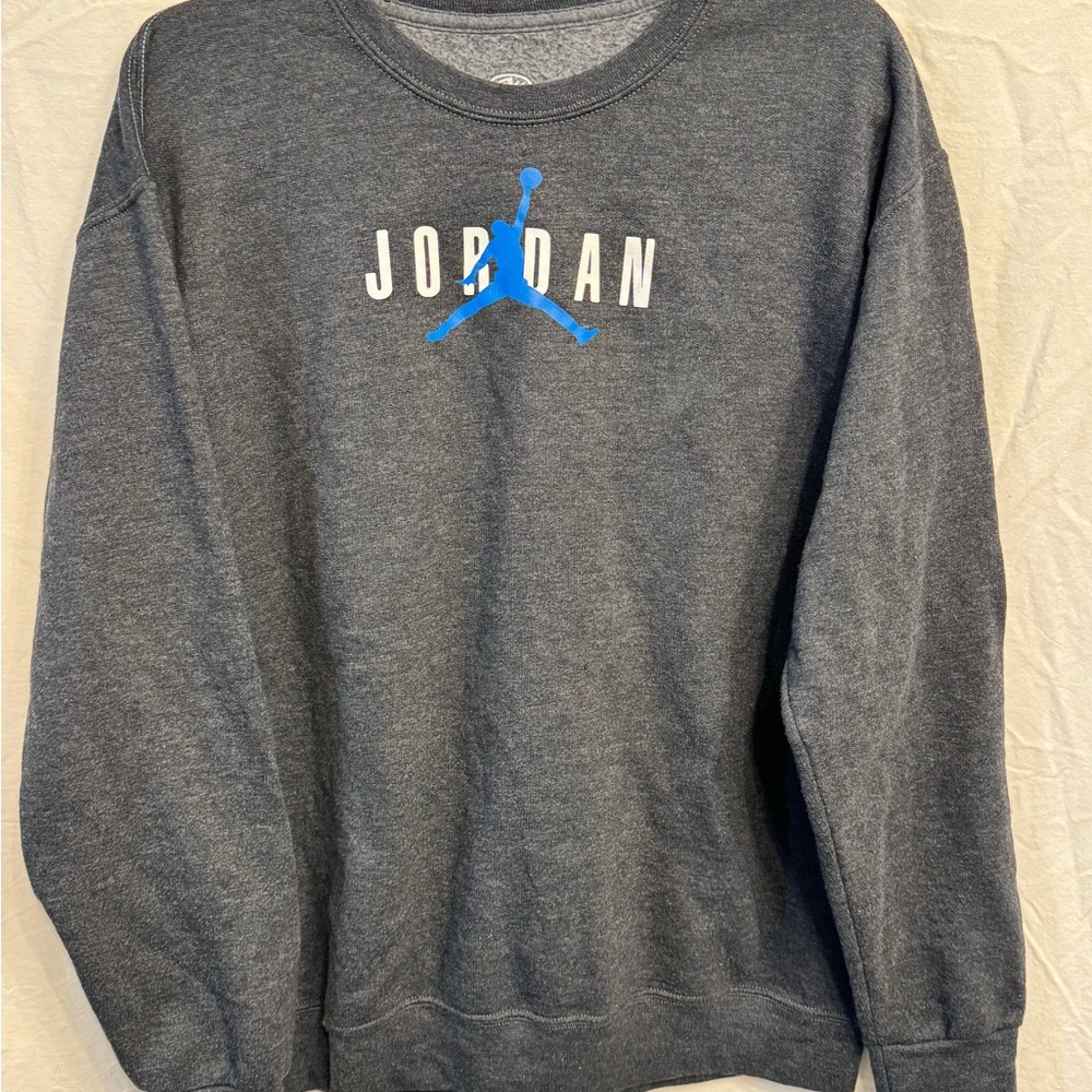 EUC Men Jordan (custom made) Athletic Works Sweatshirt Size M